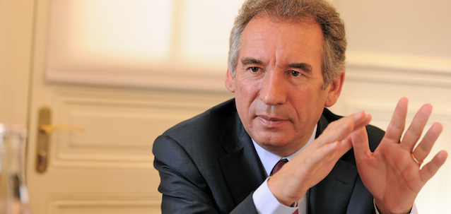 main_1363961498Bayrou-art9